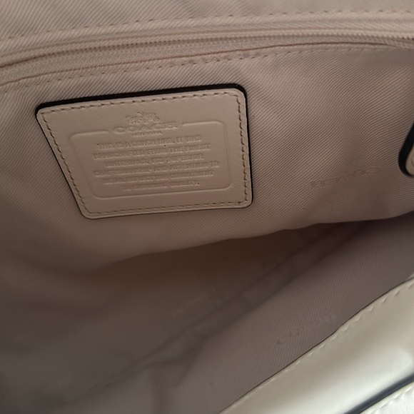 Signature fabric Coach Purse Edie - Picture 7 of 8